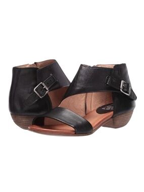 Miz Mooz Colbie Leather Sandals